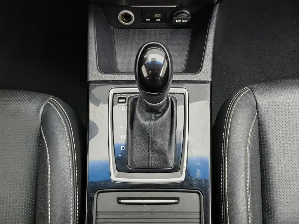 Hyundai Mistra — фото 13
