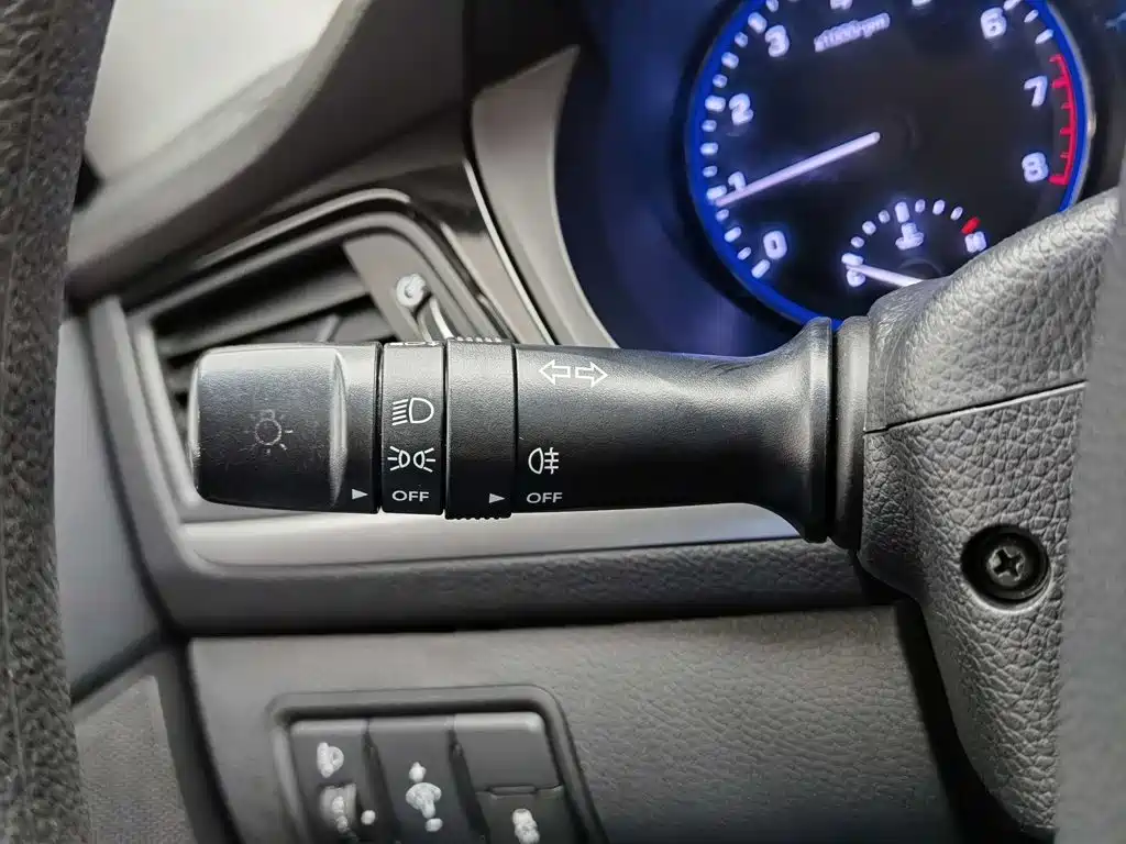 Hyundai Mistra — фото 21