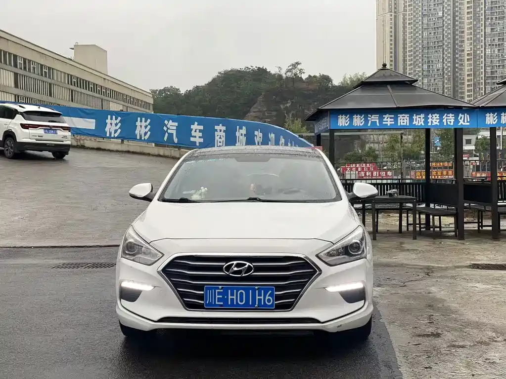 Hyundai Mistra — фото 2