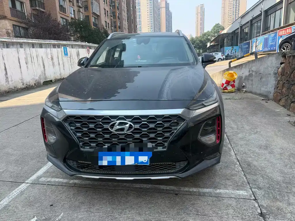 Hyundai Santa Fe — фото 2