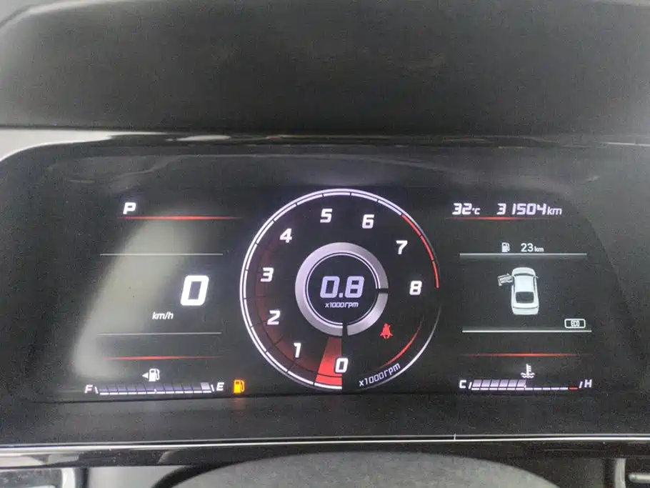 Hyundai Elantra — фото 14