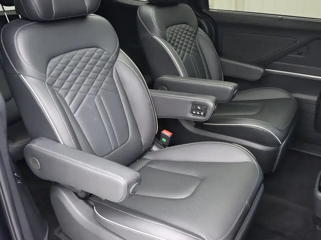 Hyundai Custo — фото 13