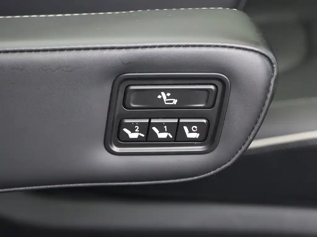Hyundai Custo — фото 17