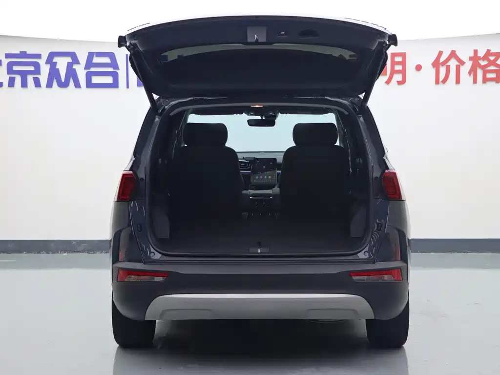 Hyundai Custo — фото 27