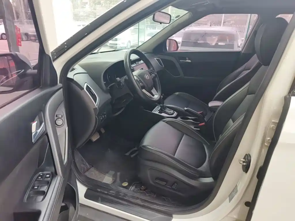 Hyundai ix25 — фото 16