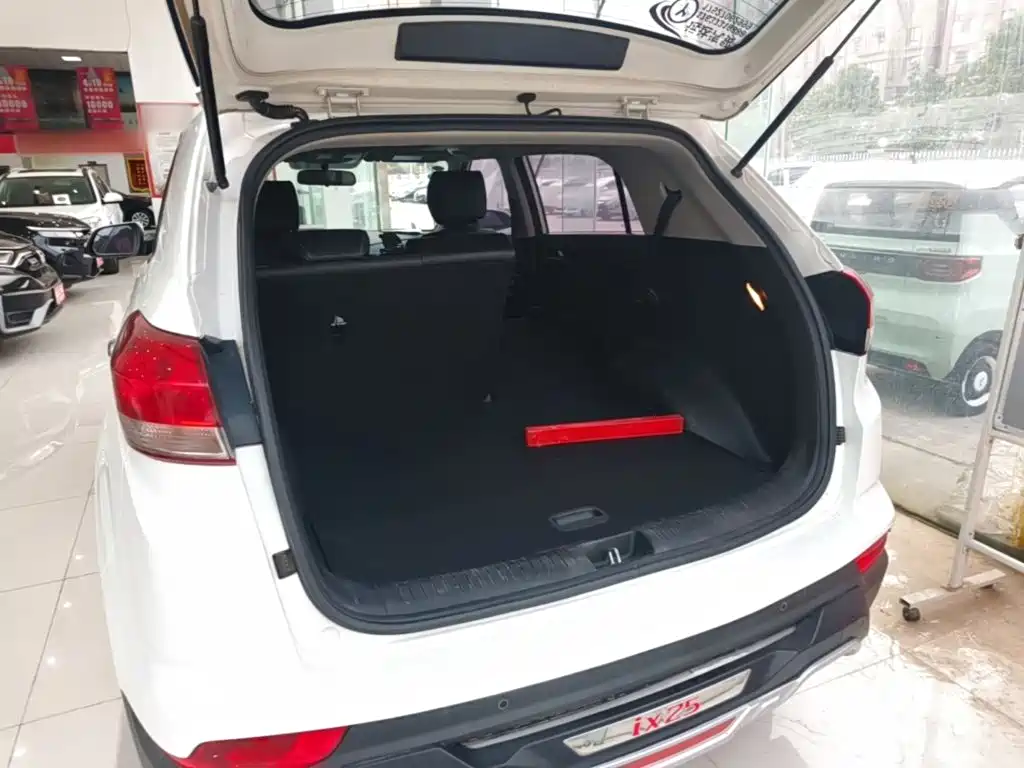 Hyundai ix25 — фото 19