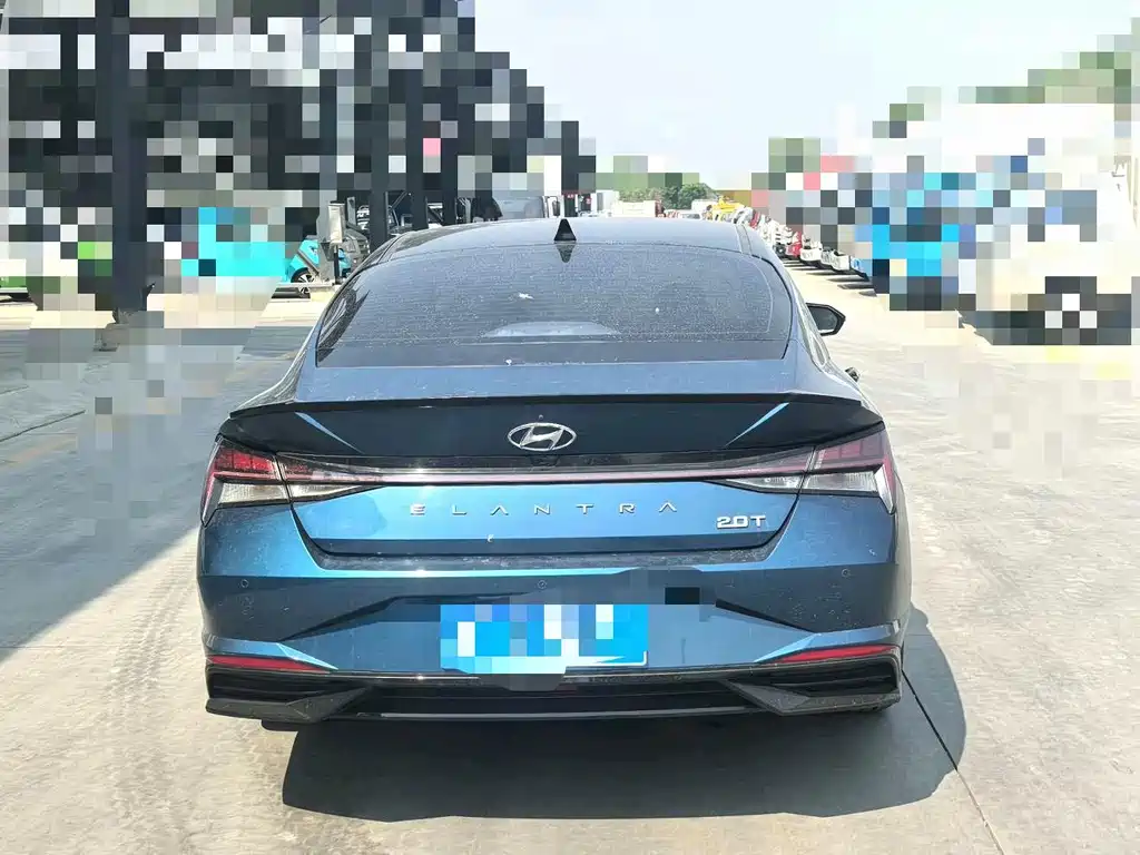 Hyundai Elantra — фото 8
