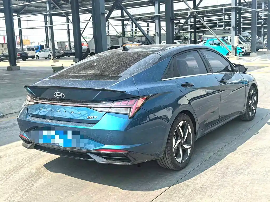 Hyundai Elantra — фото 9