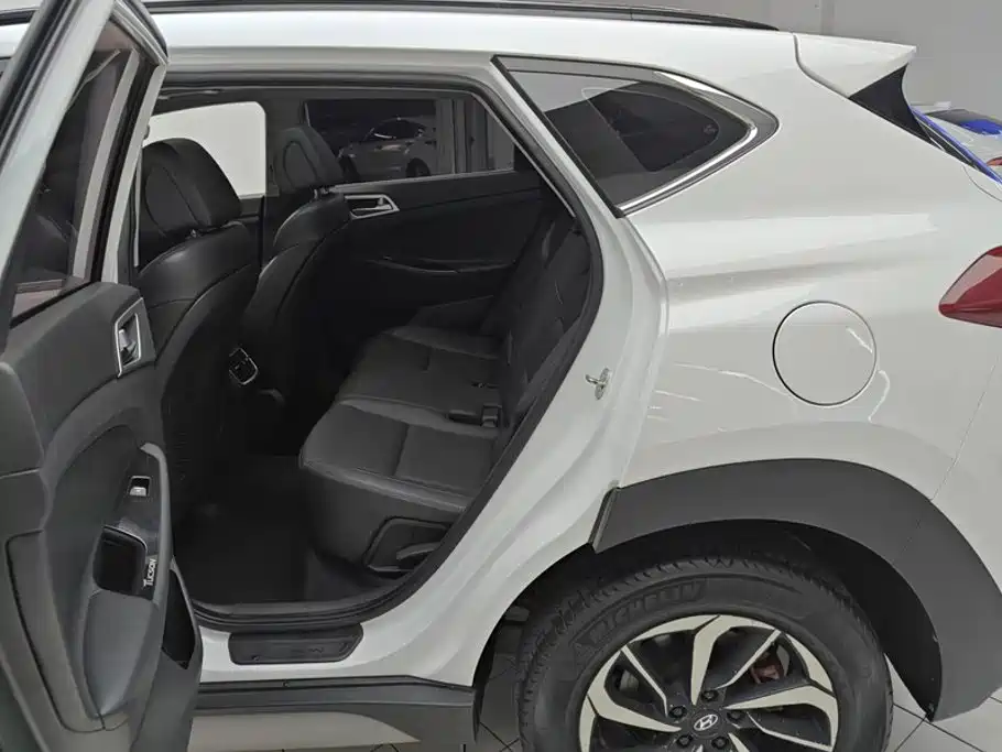 Hyundai Tucson — фото 11