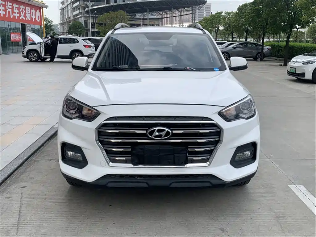 Hyundai ix35 — фото 2