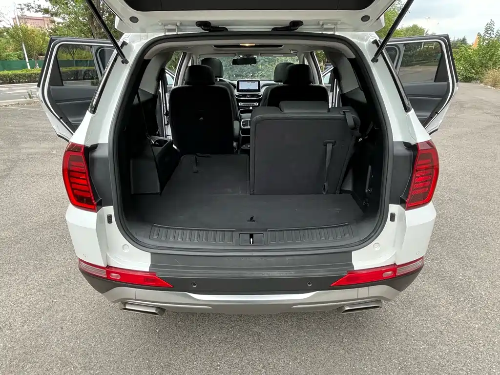 Hyundai Santa Fe — фото 21