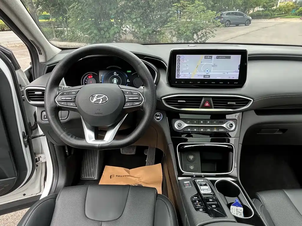 Hyundai Santa Fe — фото 10