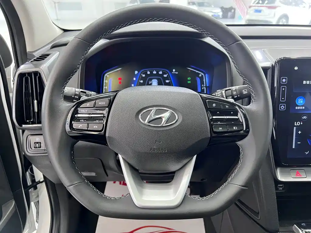 Hyundai ix35 — фото 10