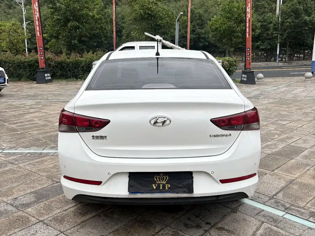 Hyundai Verna — фото 13