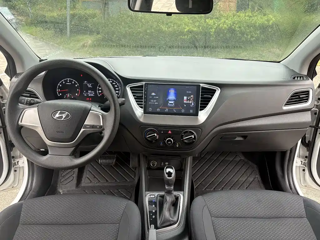 Hyundai Verna — фото 8