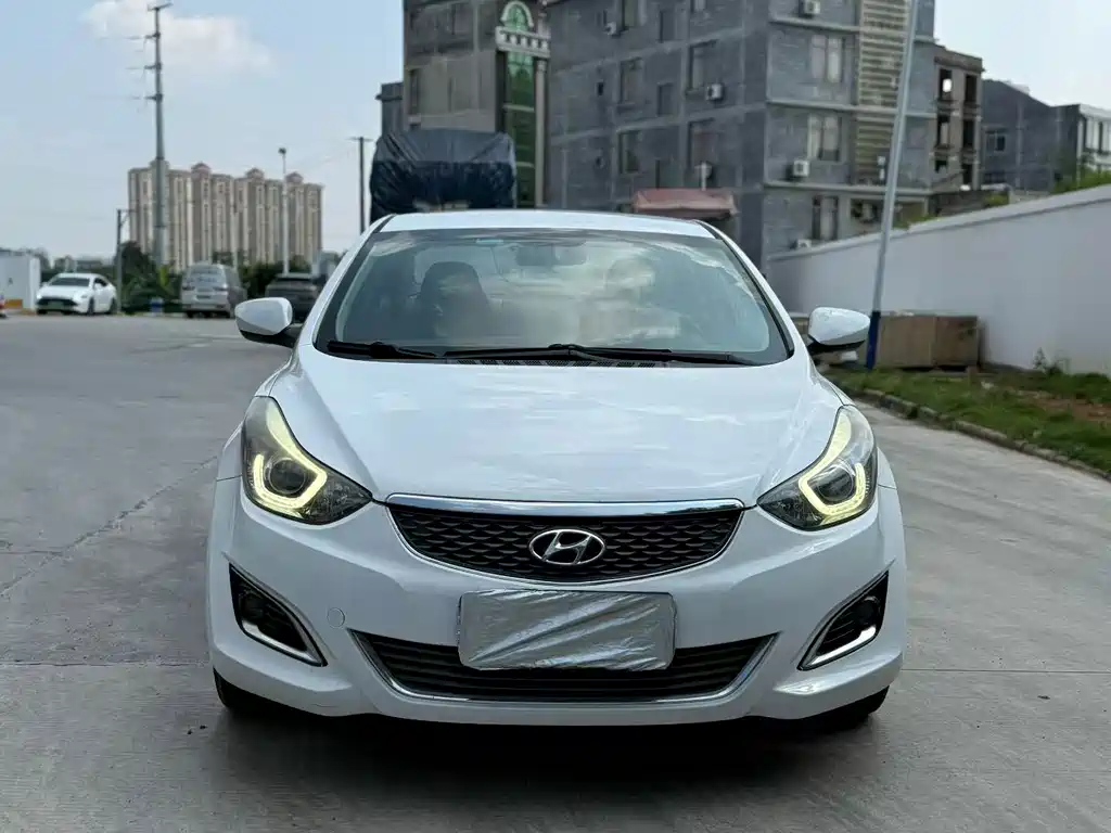 Hyundai Elantra Langdong — фото 2