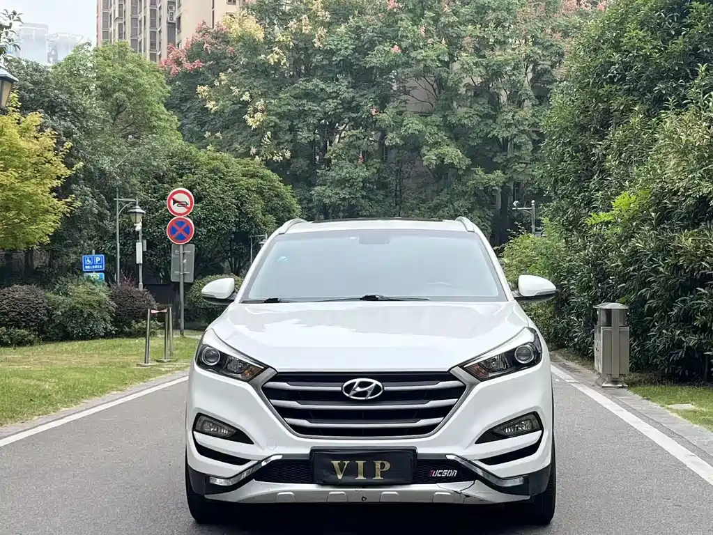 Hyundai Tucson — фото 2