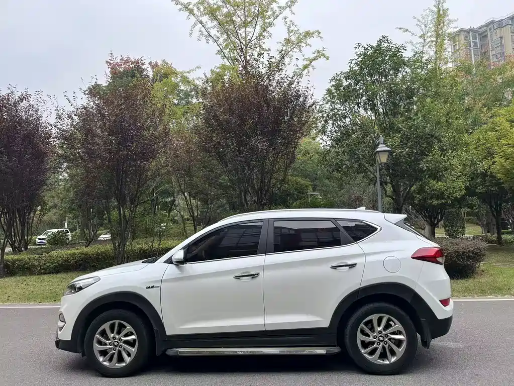 Hyundai Tucson — фото 3