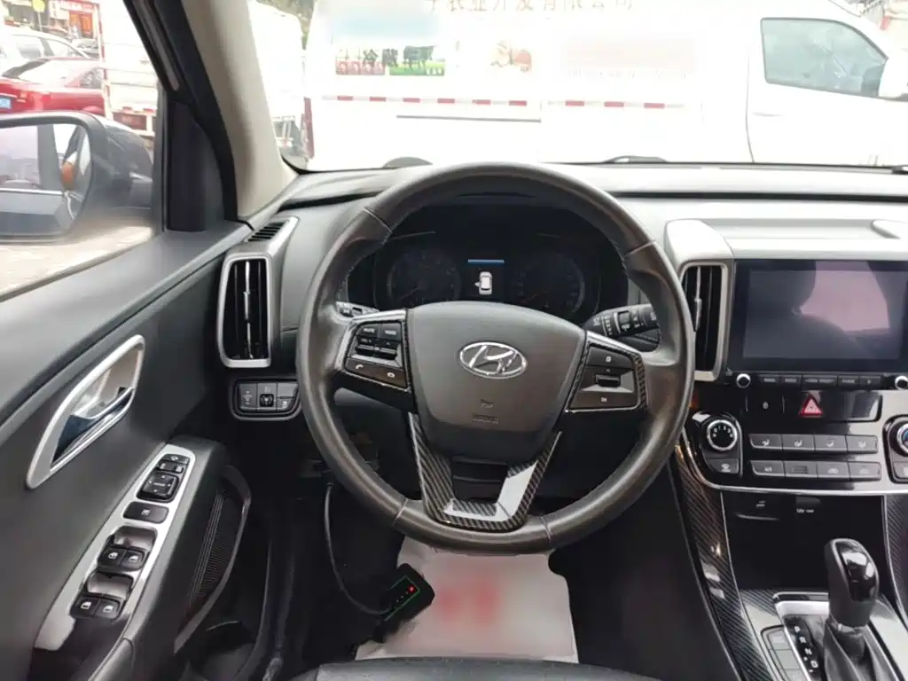 Hyundai ix35 — фото 11