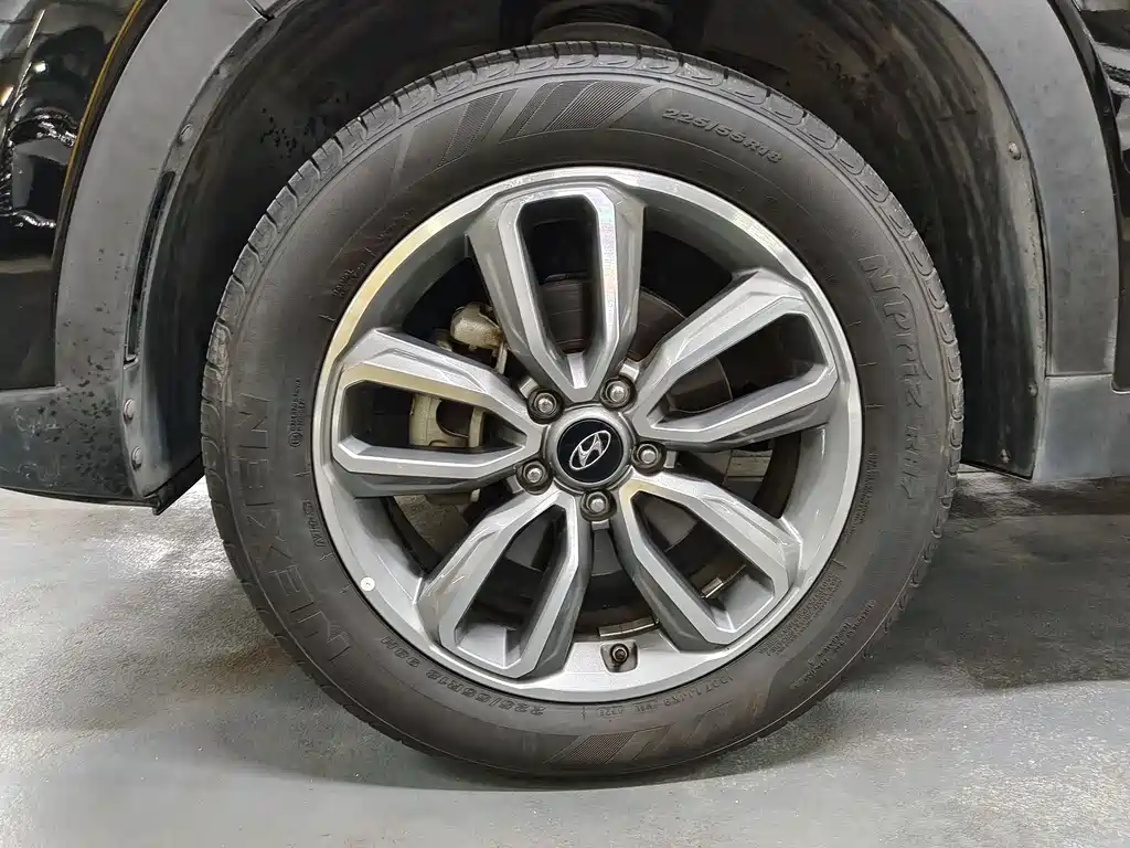 Hyundai ix35 — фото 15