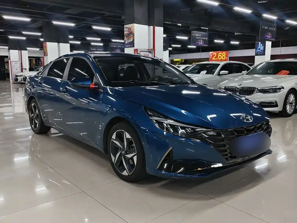 Hyundai Elantra — фото 3
