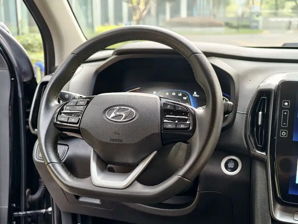Hyundai ix35 — фото 39