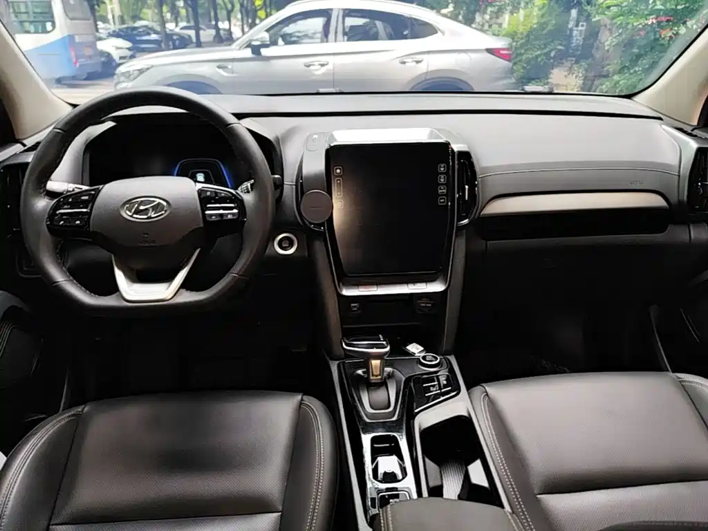 Hyundai ix35 — фото 10
