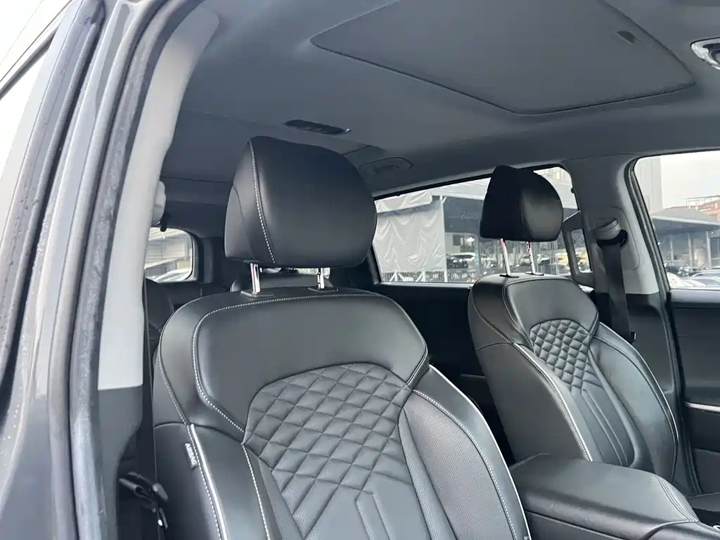Hyundai Custo — фото 9