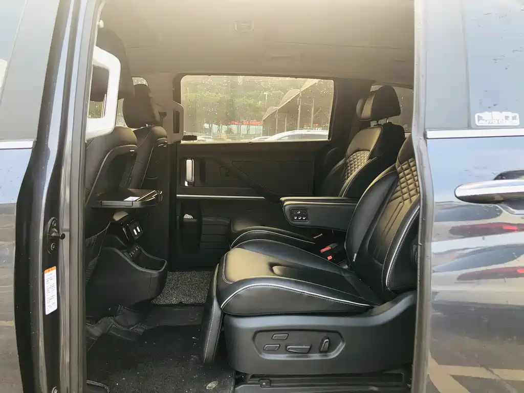 Hyundai Custo — фото 11