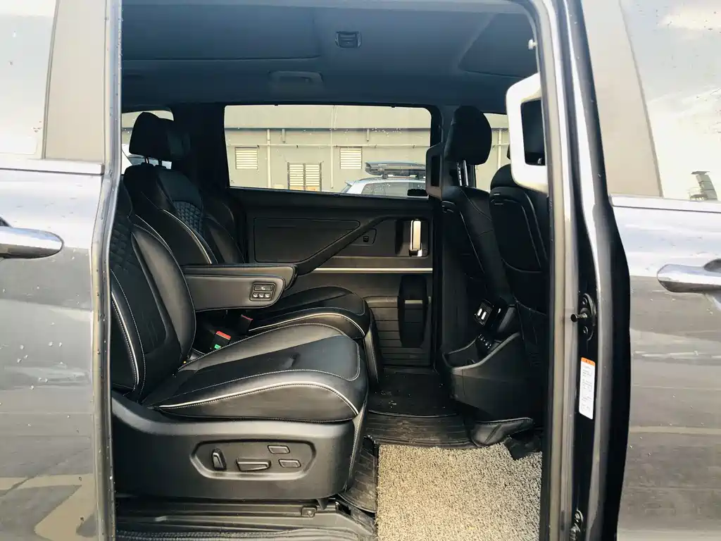 Hyundai Custo — фото 13