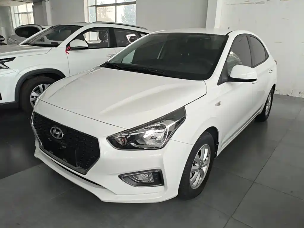 Hyundai Verna — фото 2