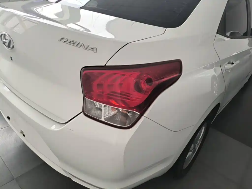 Hyundai Verna — фото 8