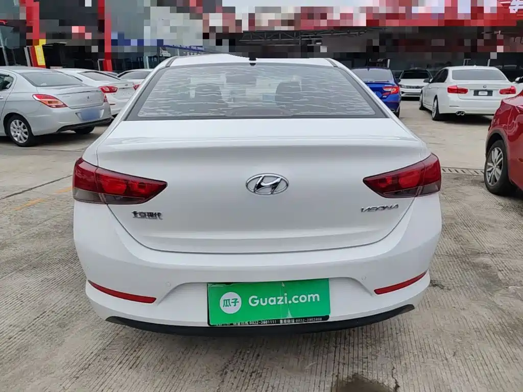 Hyundai Verna — фото 6