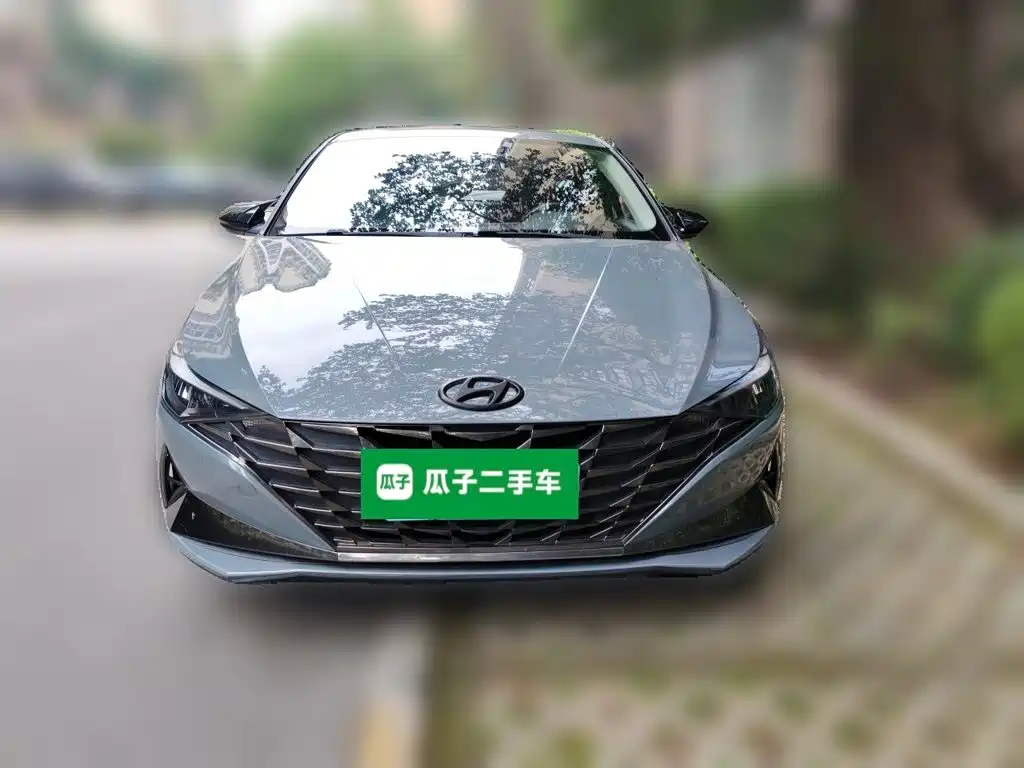Hyundai Elantra — фото 2