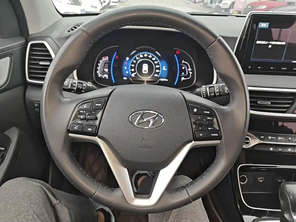Hyundai Tucson — фото 11