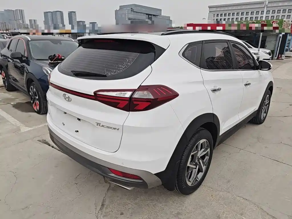 Hyundai Tucson — фото 7