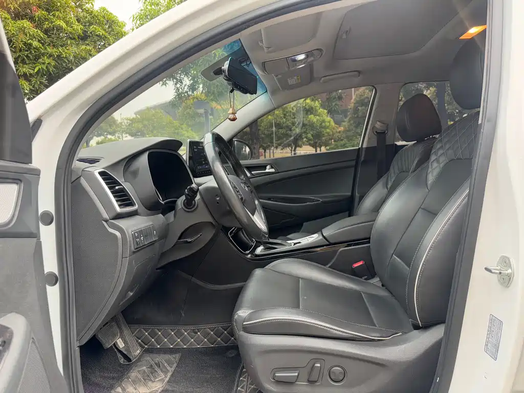 Hyundai Tucson — фото 4