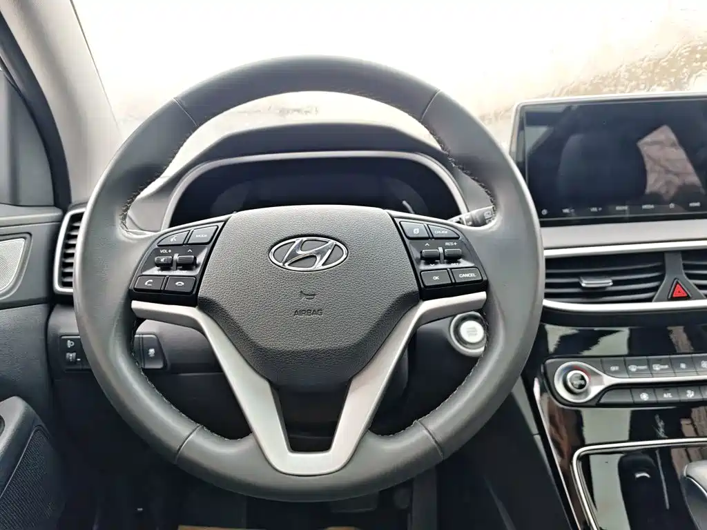 Hyundai Tucson — фото 3