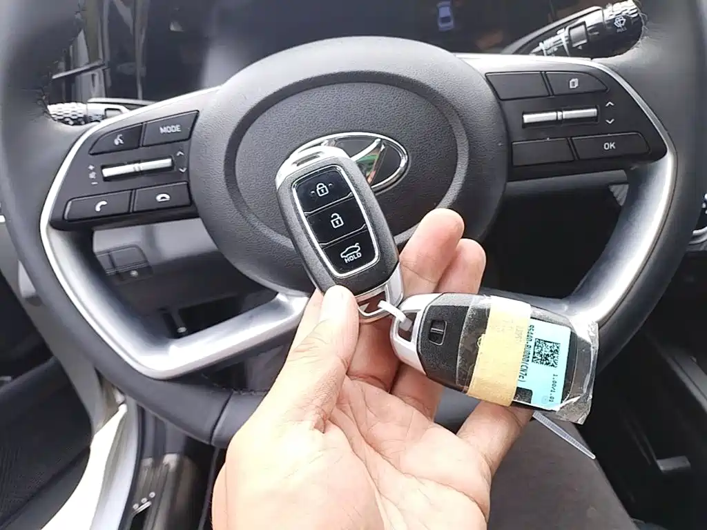 Hyundai Elantra — фото 9
