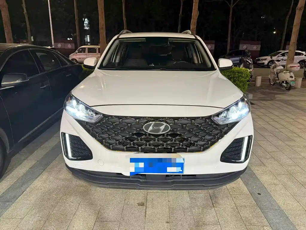 Hyundai ix35 — фото 2