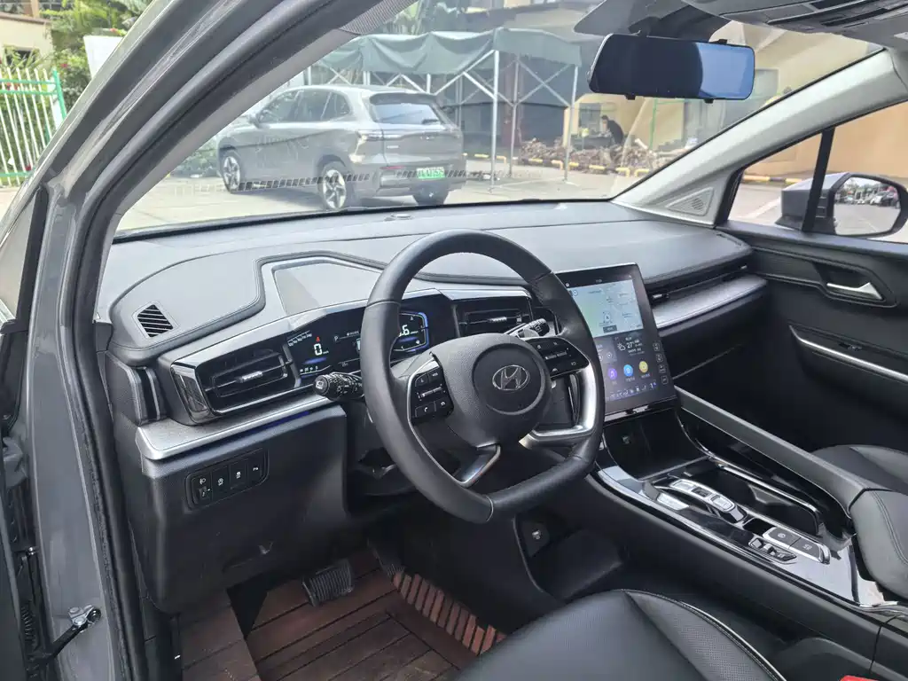 Hyundai Custo — фото 11