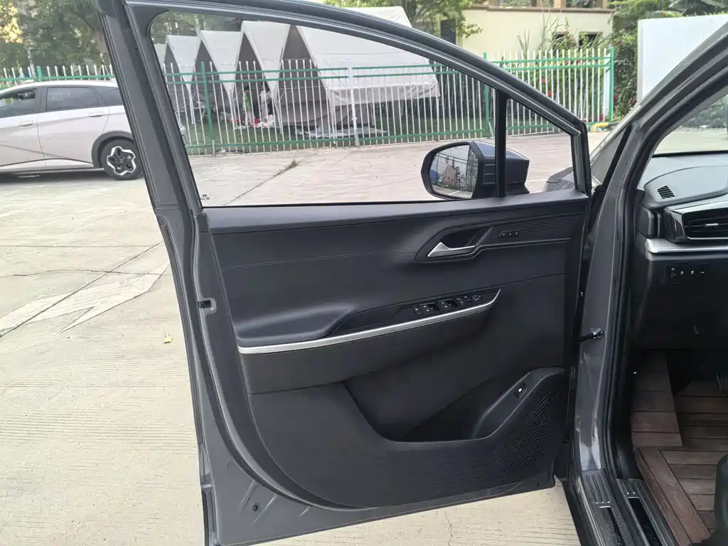 Hyundai Custo — фото 34