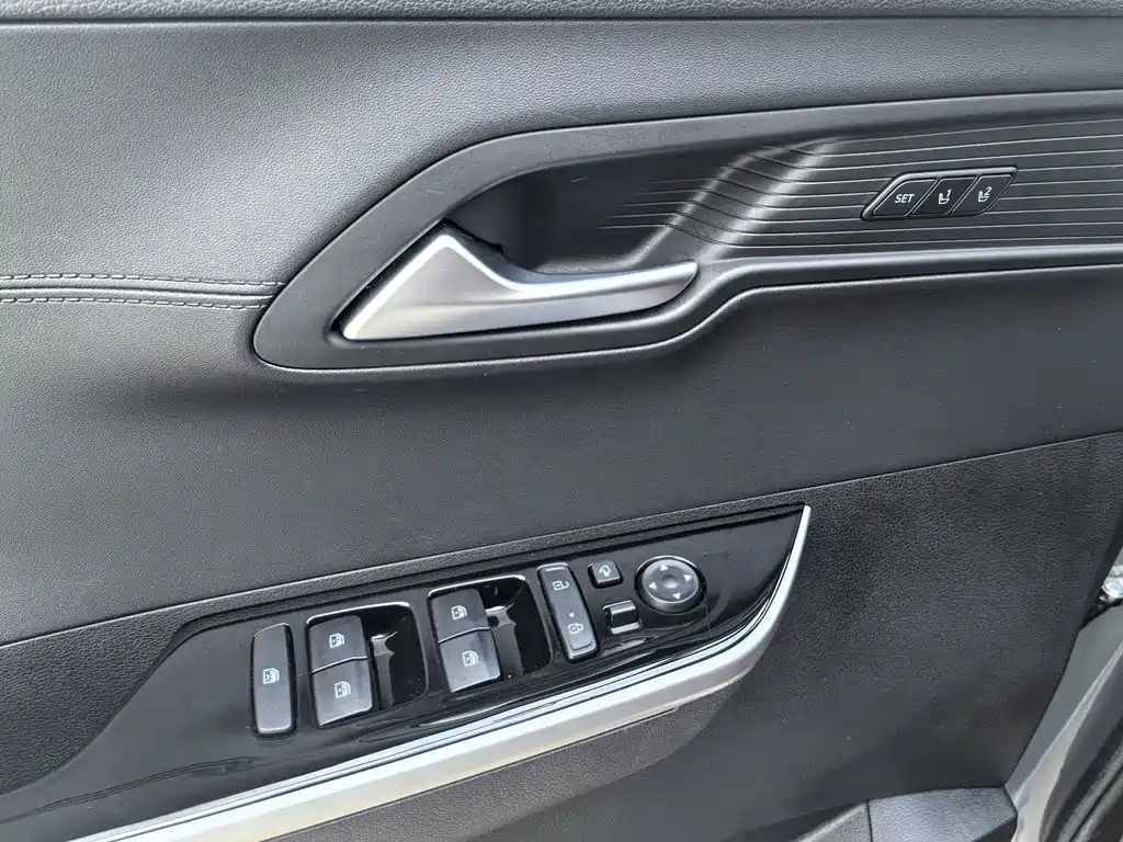 Hyundai Custo — фото 35