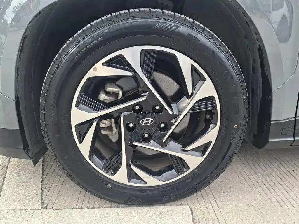 Hyundai Custo — фото 38
