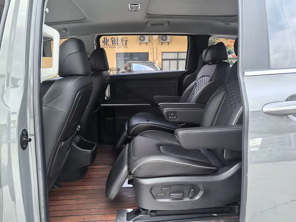 Hyundai Custo — фото 8