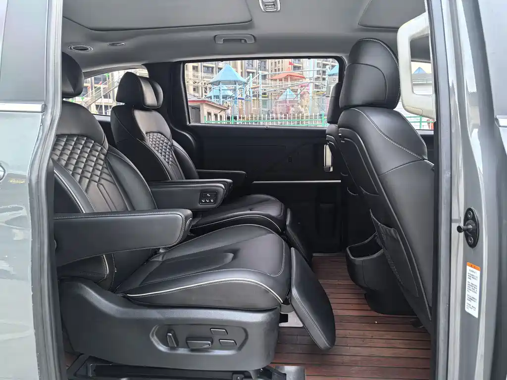 Hyundai Custo — фото 10