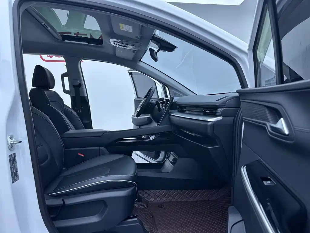 Hyundai Custo — фото 20