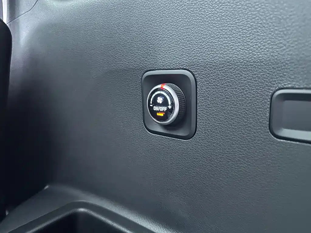 Hyundai Custo — фото 31