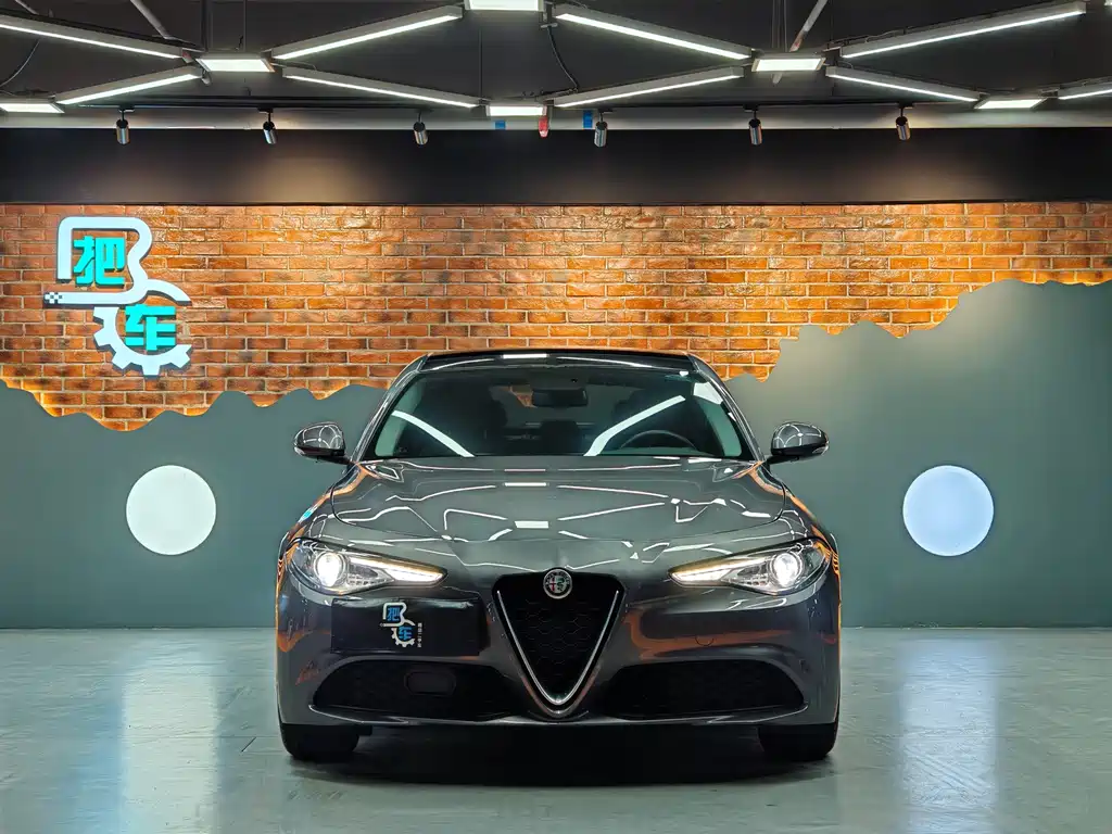 Alfa Romeo Giulia — фото 2