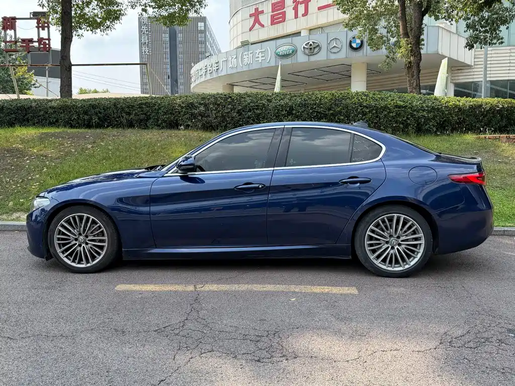 Alfa Romeo Giulia — фото 3